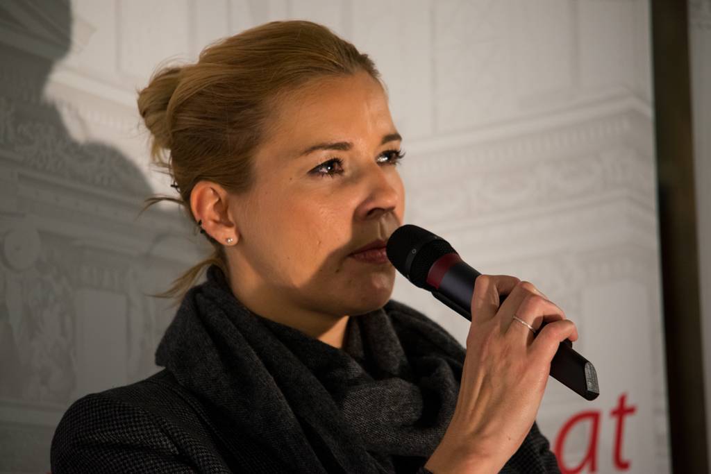 Business-Talk „Zur Person“: Staatssekretärin Mag.a Sonja Steßl