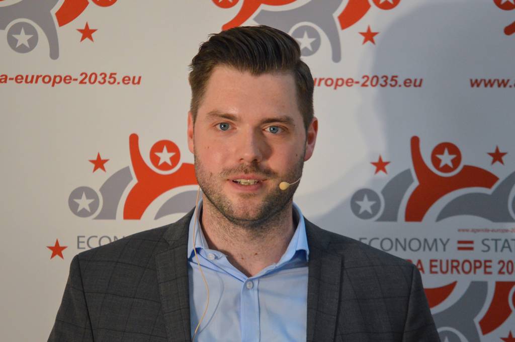 Michele Schönherr (d.velop AG)